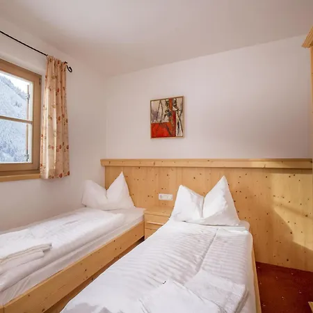 Deluxe With Pool In Koenigsleiten Alpesi faház