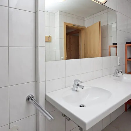 Deluxe With Pool In Koenigsleiten Wald im Pinzgau