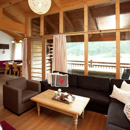 Chalet Deluxe With Pool In Koenigsleiten