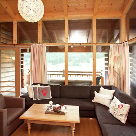 Chalet Deluxe With Pool In Koenigsleiten *